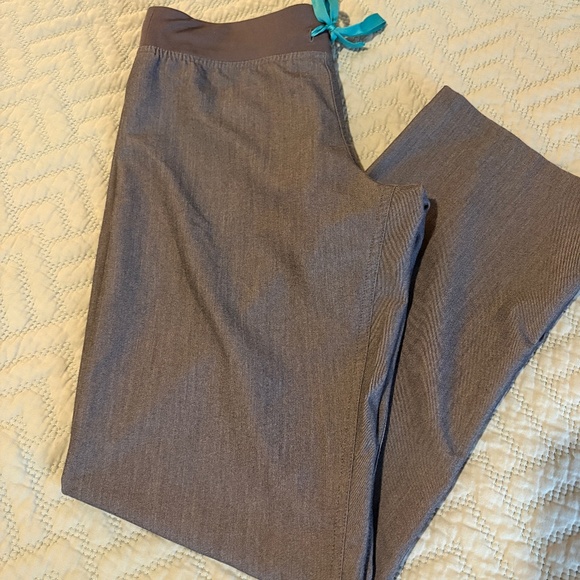 Figs bottoms - Picture 1 of 2